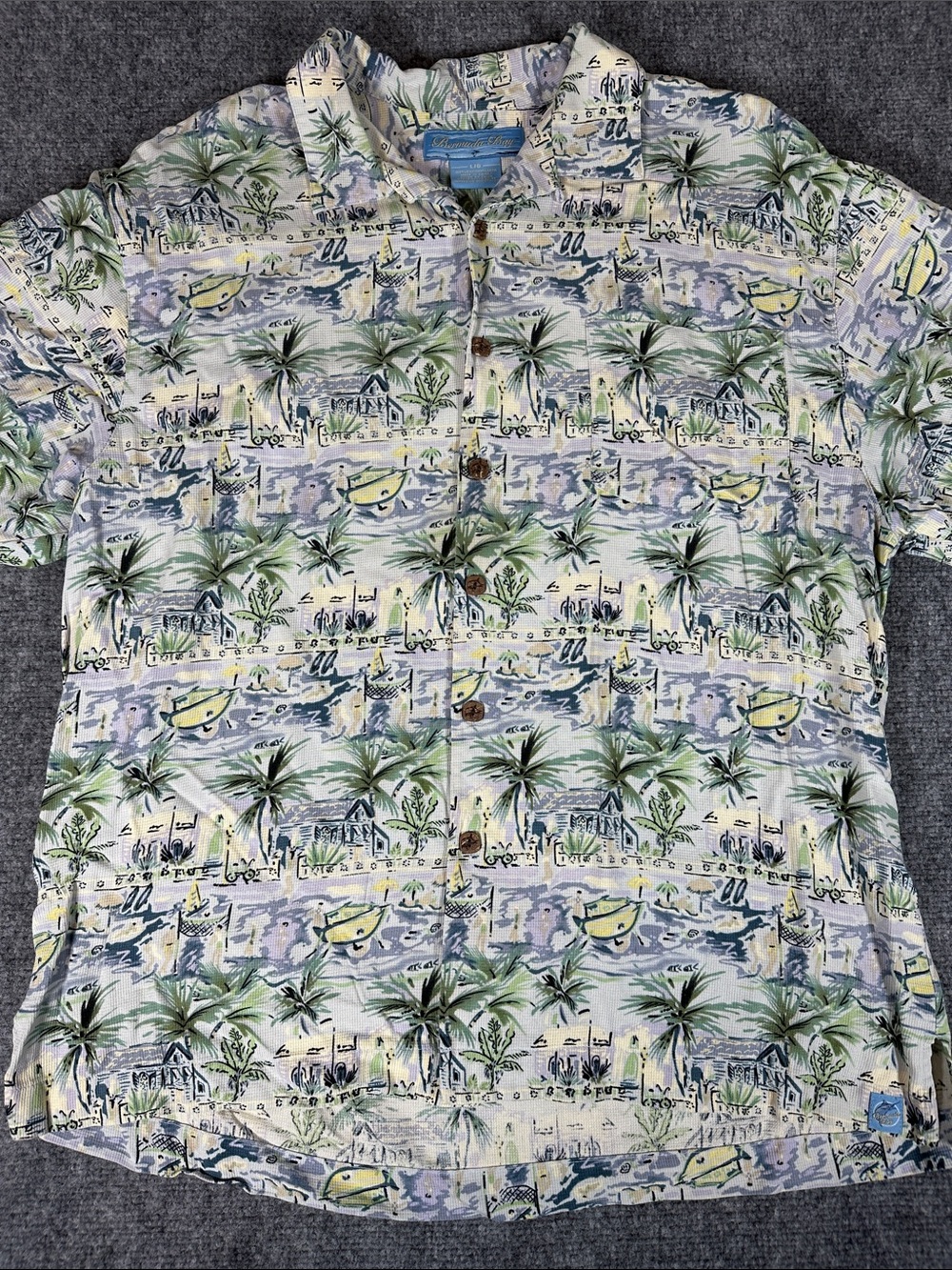 Bermuda Bay 100% Silk Hawaiian Tropical Button Down Shirt Men’s Size Large